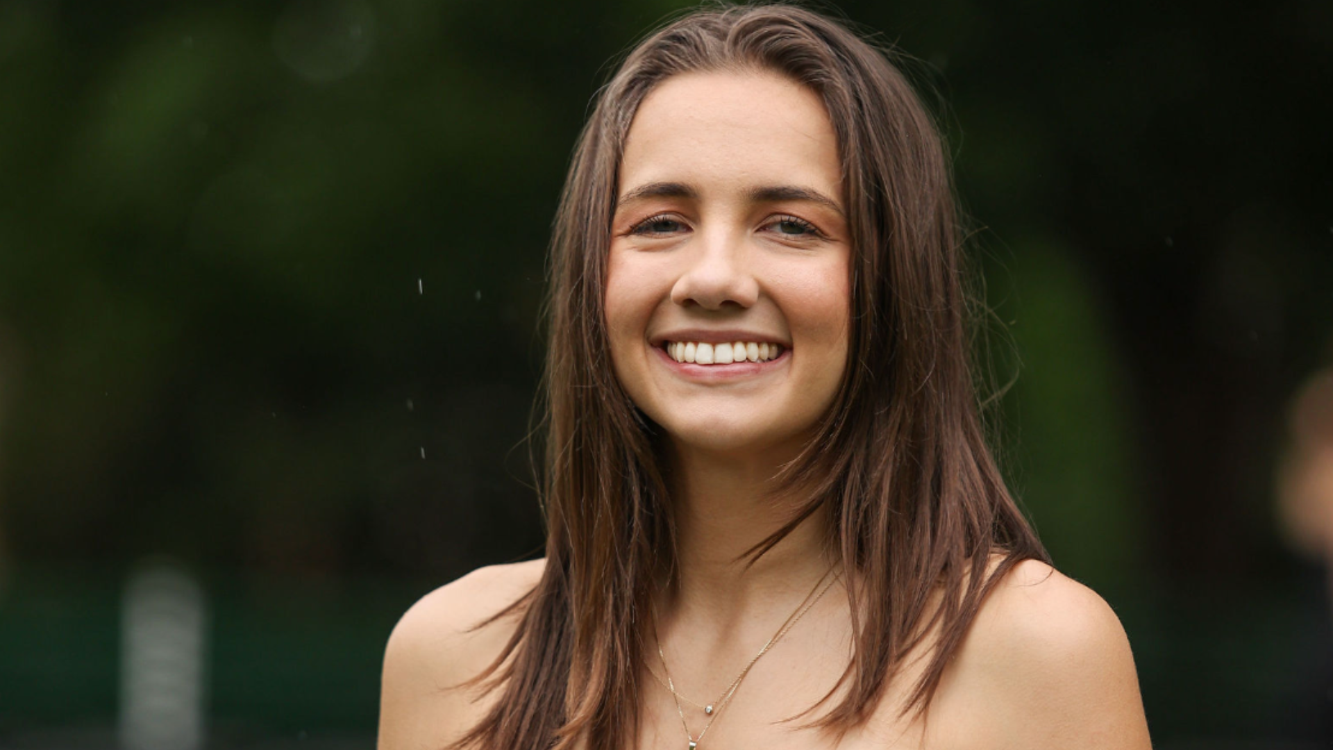 Elise Reichle therapist intern in Madison WI smiling outdoors